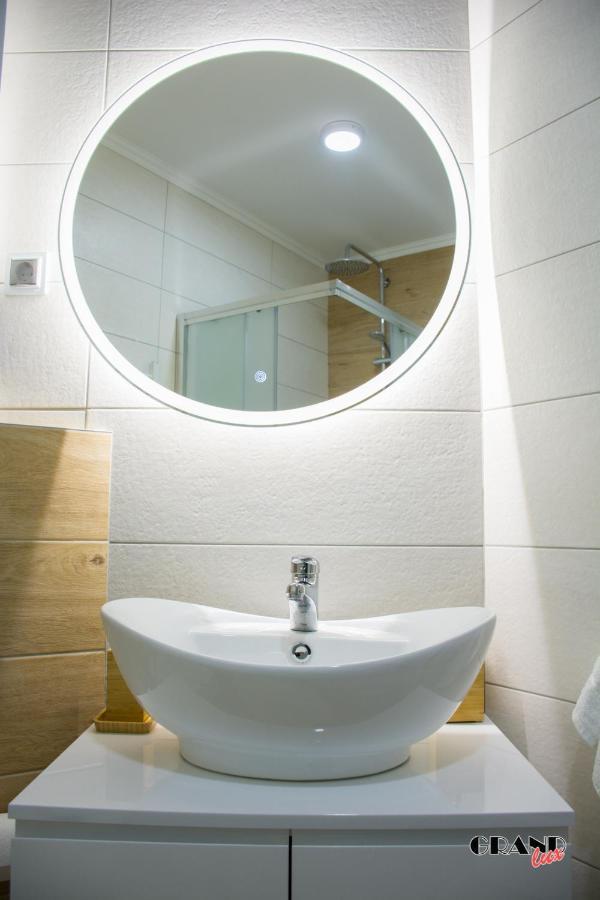 Grand Lux Apartment دوبوي المظهر الخارجي الصورة