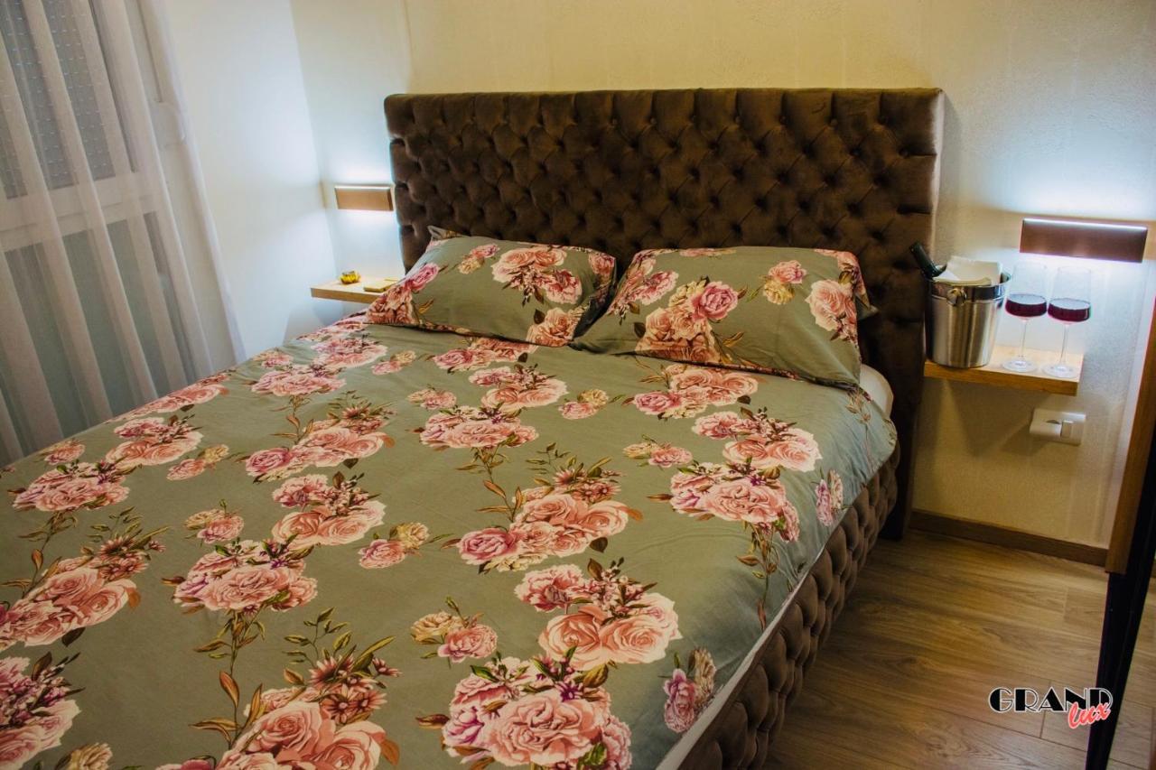 Grand Lux Apartment دوبوي المظهر الخارجي الصورة